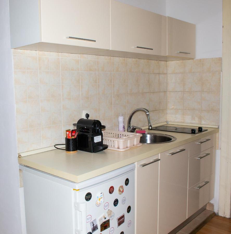 Studio Apartment Kontiki Rijeka Ngoại thất bức ảnh